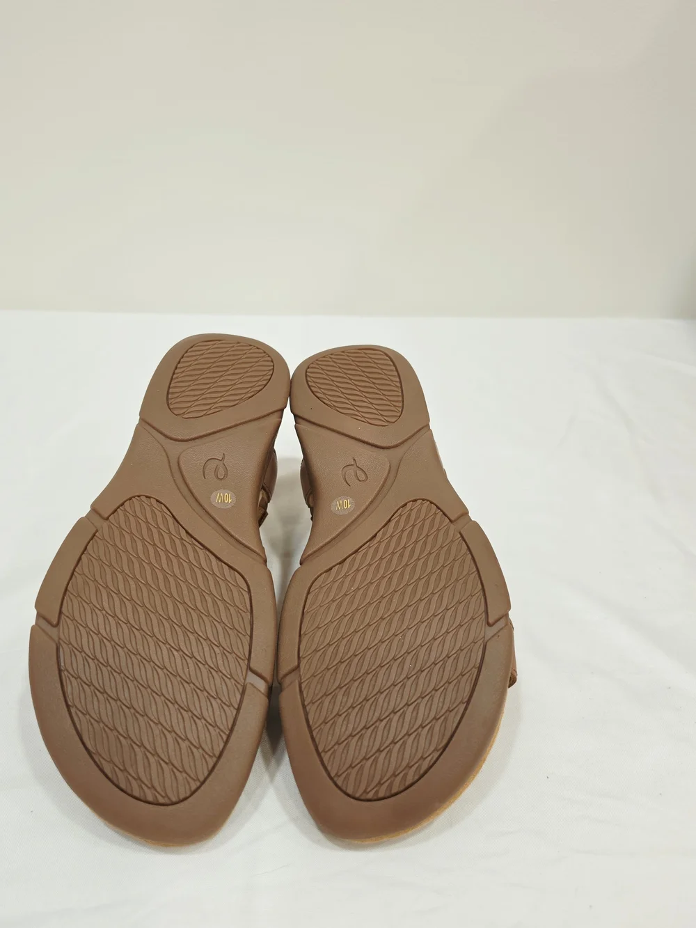 Easy Spirit Brown Minny Size 10 Wide Crisscross Slingback Sandals